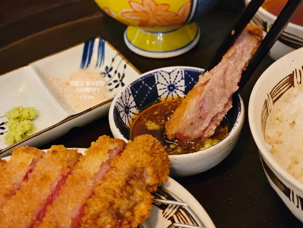 Sirloin gyukatsu grilled to different doneness levels