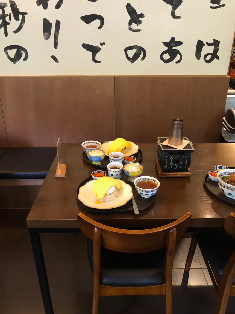 Wood-interior seating inside Gyuen-dang