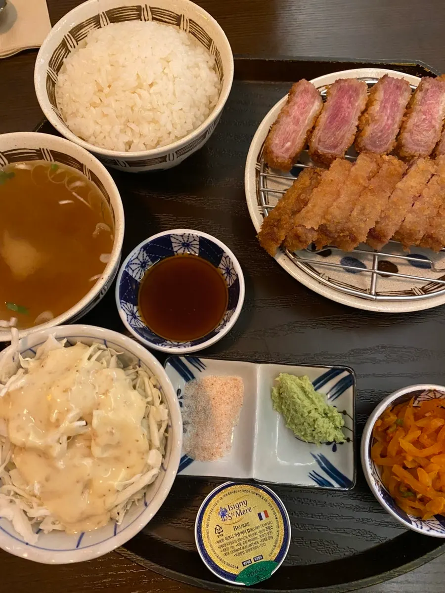 Tenderloin gyukatsu set ordered by my partner