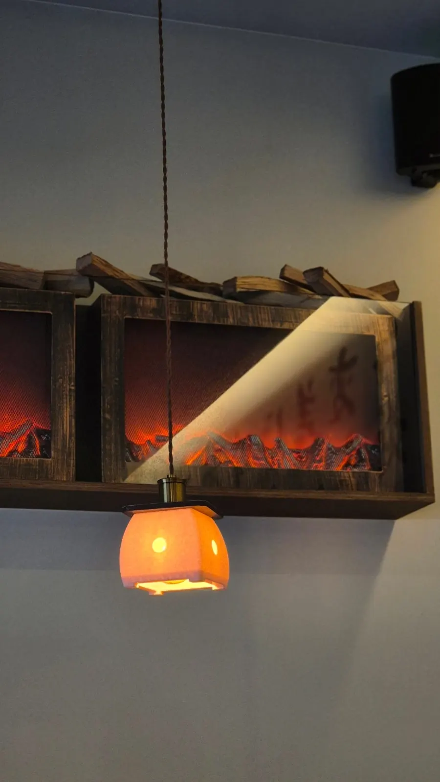 Window seating at Gyuen-dang Gwanggyo Branch