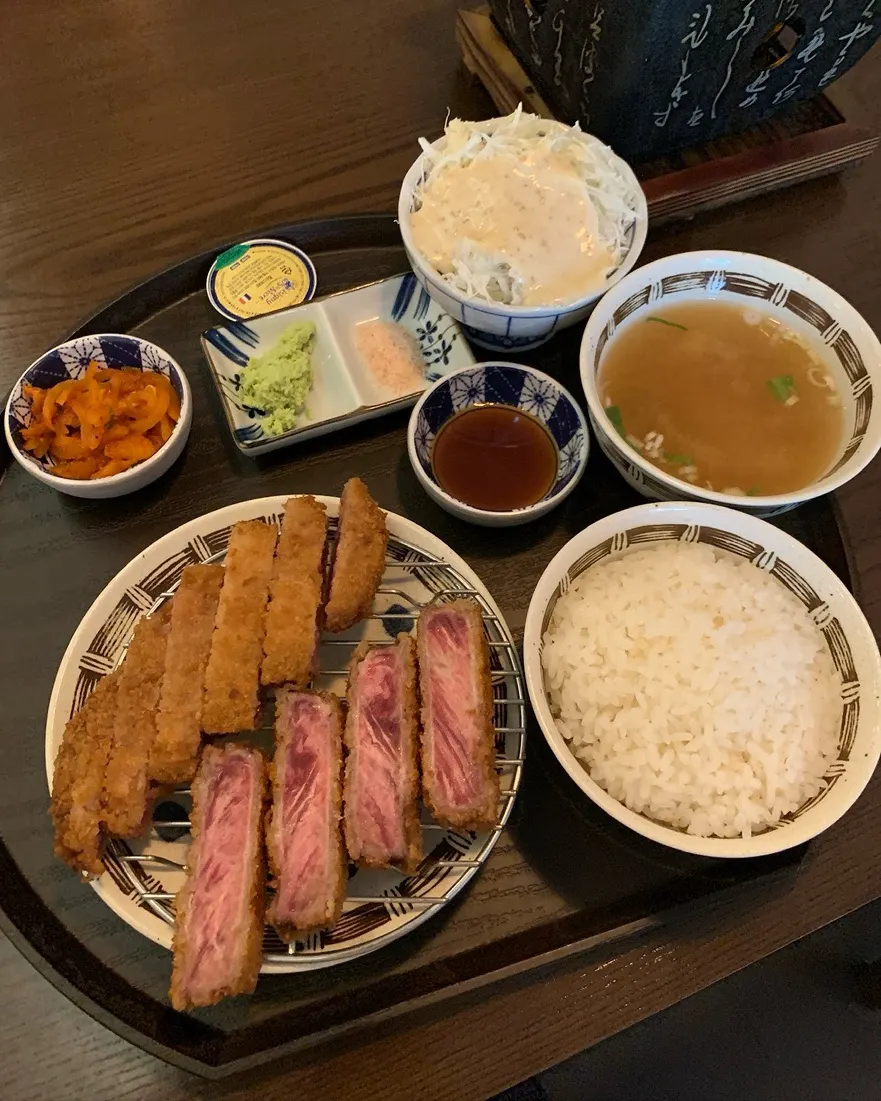 Deep red sirloin gyukatsu plated