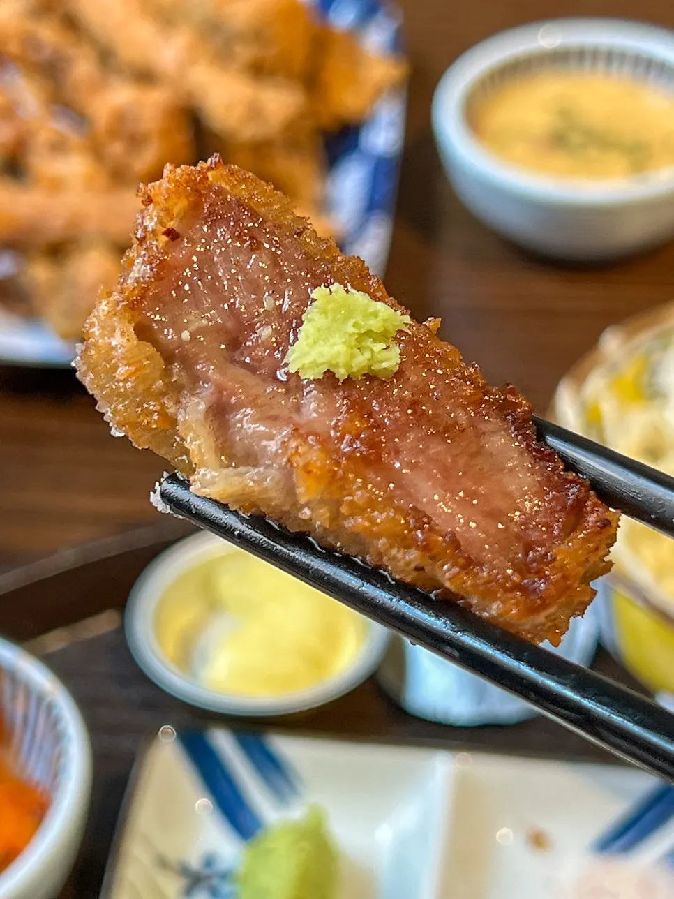 Cross-section of the gyukatsu grilled just right