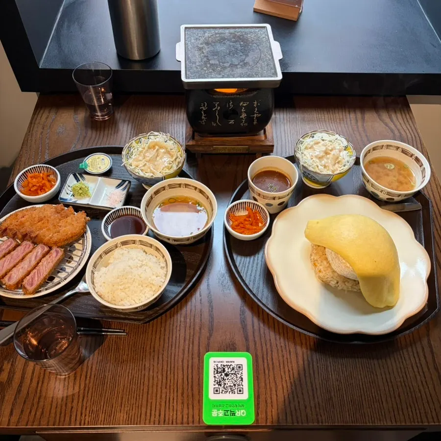 테이블에 세팅된 개별 미니 화로