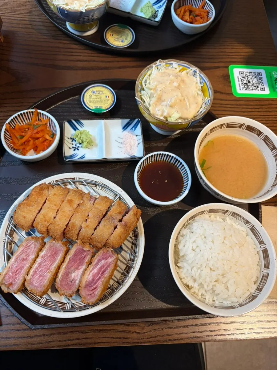 규카츠 정식 한 상 차림