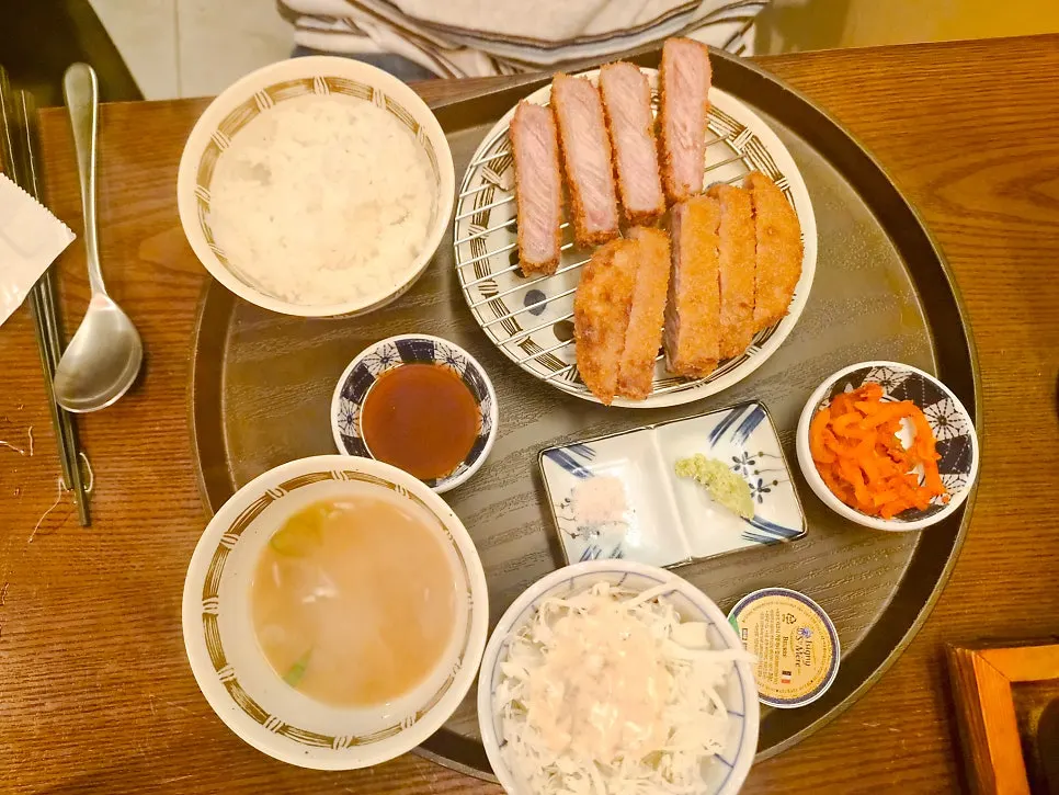 Thick-sliced tenderloin gyukatsu