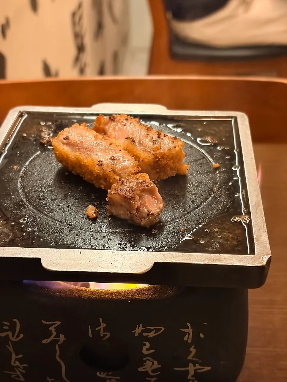 와사비를 올린 규카츠 한 점