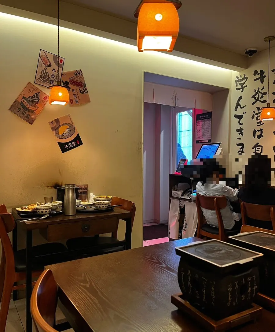 Spacious table layout inside Gyuen Dang