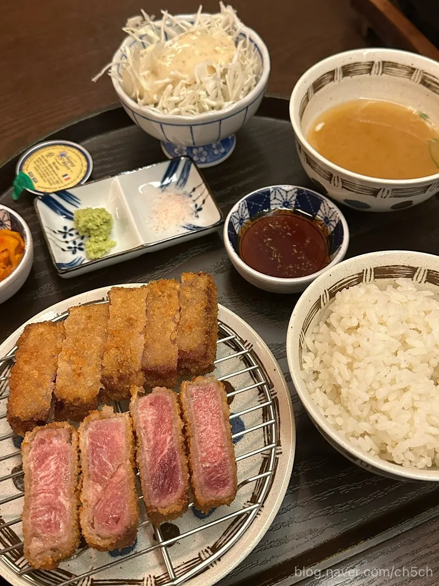 Striploin gyukatsu grilling over the flame