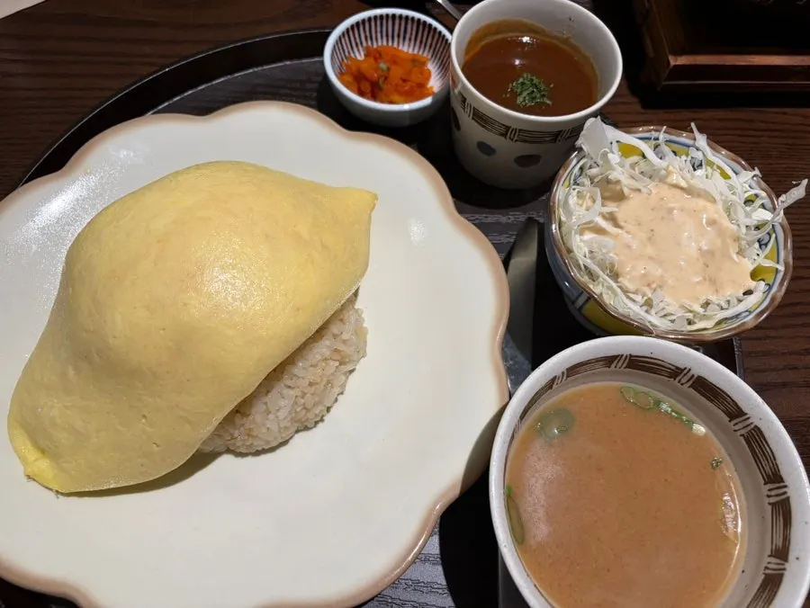 규엔당 선릉점 브리치즈오므라이스 한 접시