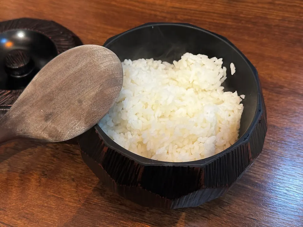 Side dishes served with the gyukatsu set