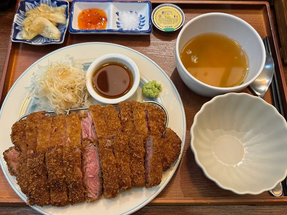 Portion comparison of basic and double gyukatsu