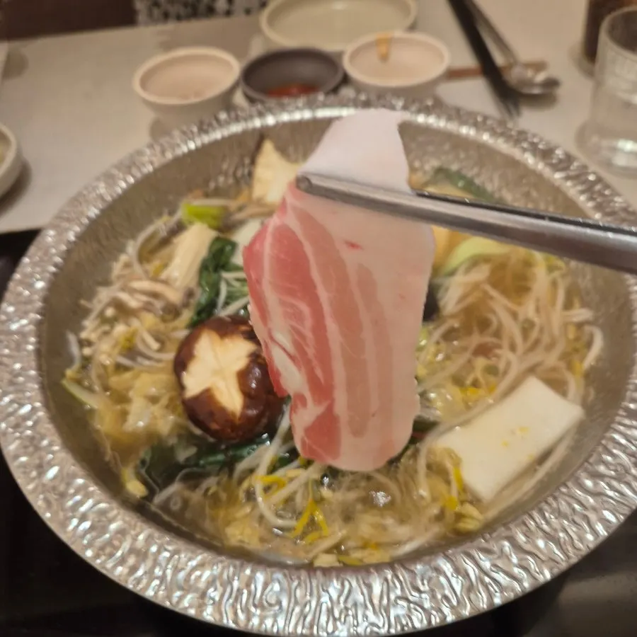 돌돌 말아 완성한 월남쌈