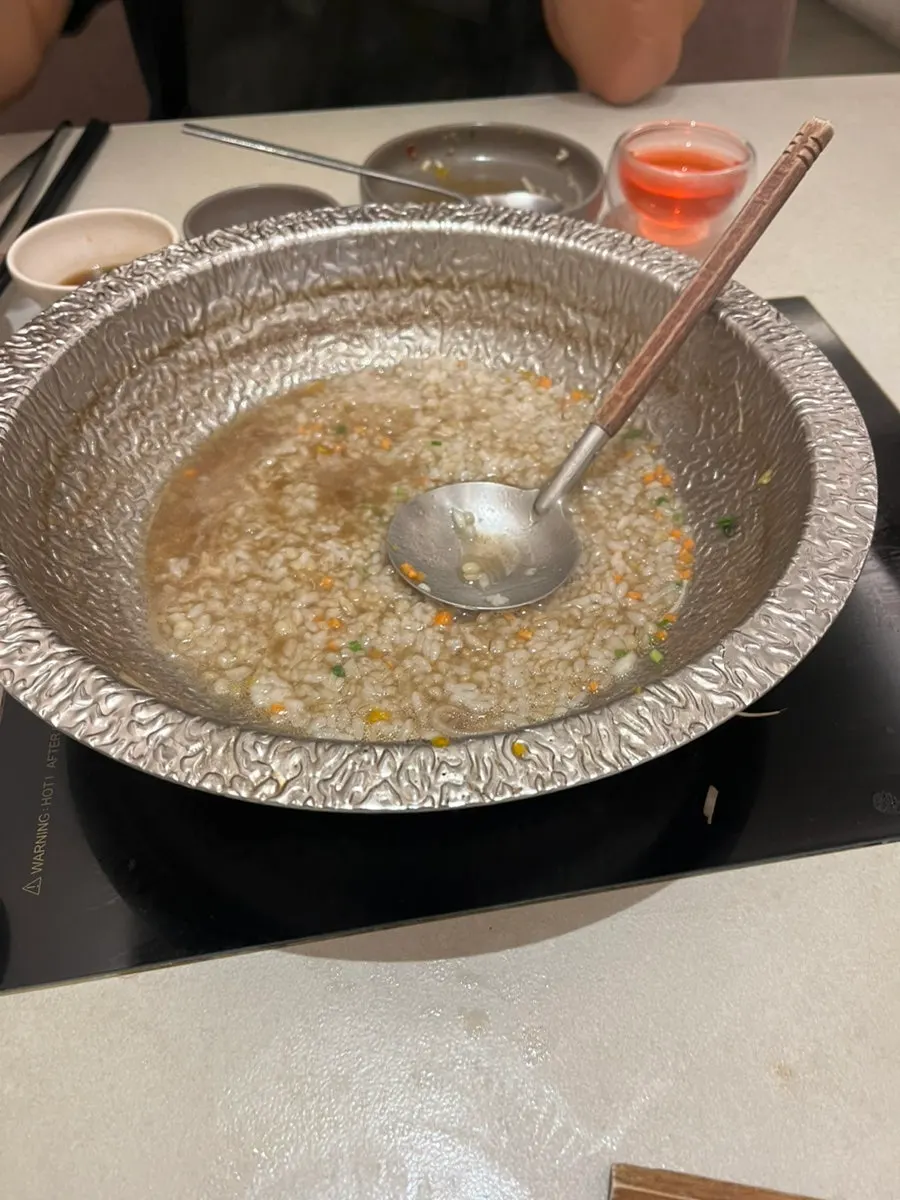 후식 식사용 밥과 계란 준비 접시
