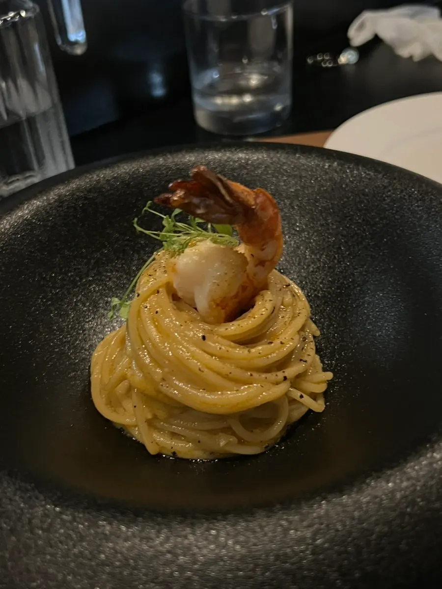 Cross-section of the sweet shrimp apple tart with potato inside