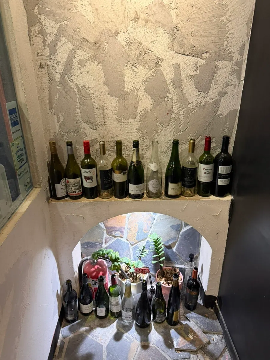 Hado's open kitchen and bar seats where you can watch the cooking