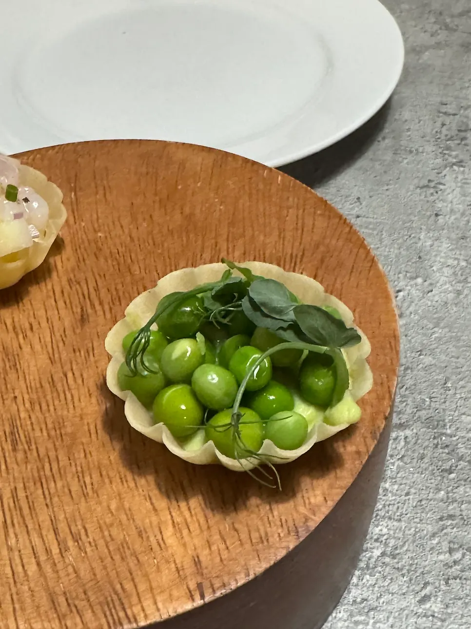 Hado's starter: pea tart and sweet shrimp apple tart