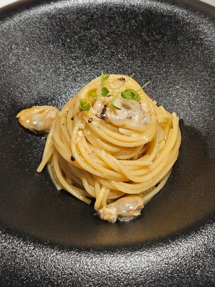Vongole pasta at Hado with plump clam meat