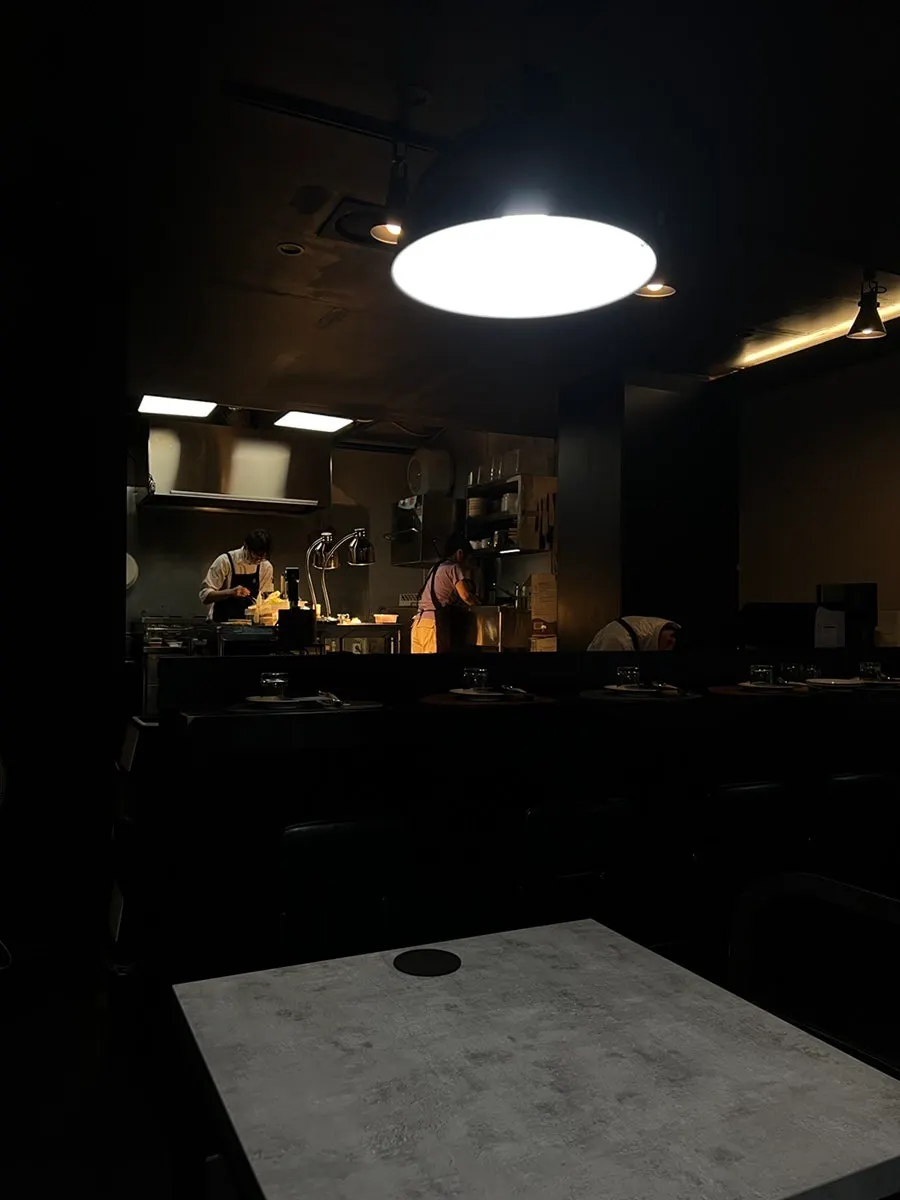 Table at the end of the basic course meal for two at Hado
