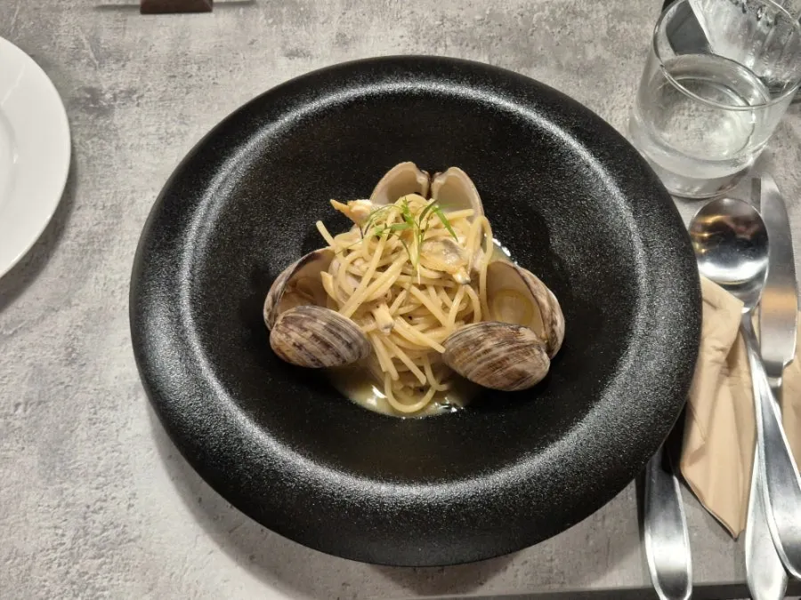 하도 비스큐 파스타 한 접시