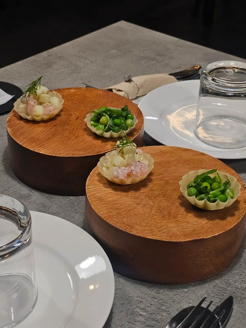 Plating of the first course dish, pea tart