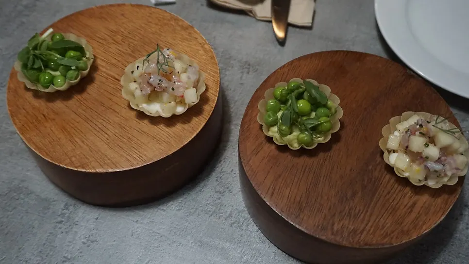 기본코스 상차림 시작 모습