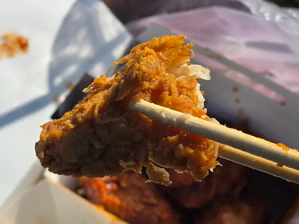 속살이 보이는 후라이드치킨 단면