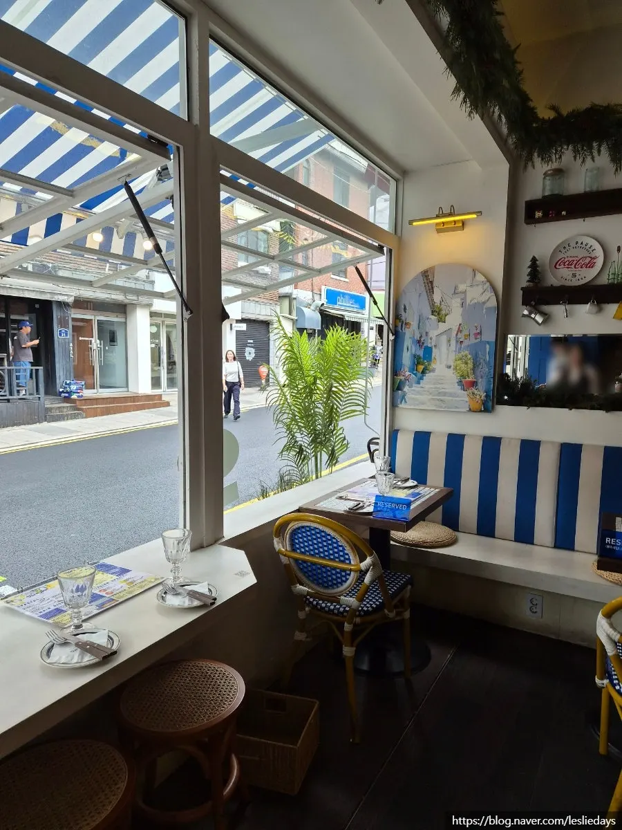 Villa de Blue interior, ideal for a date