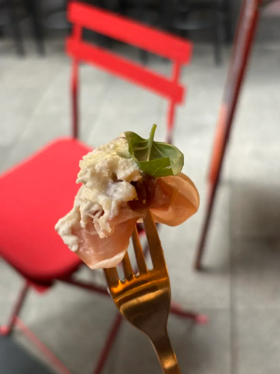 Cha Cha Tomato with ricotta cheese and jamón