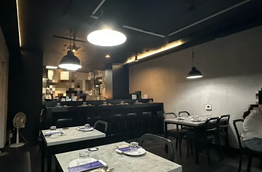 Cozy interior of the Hado dining hall