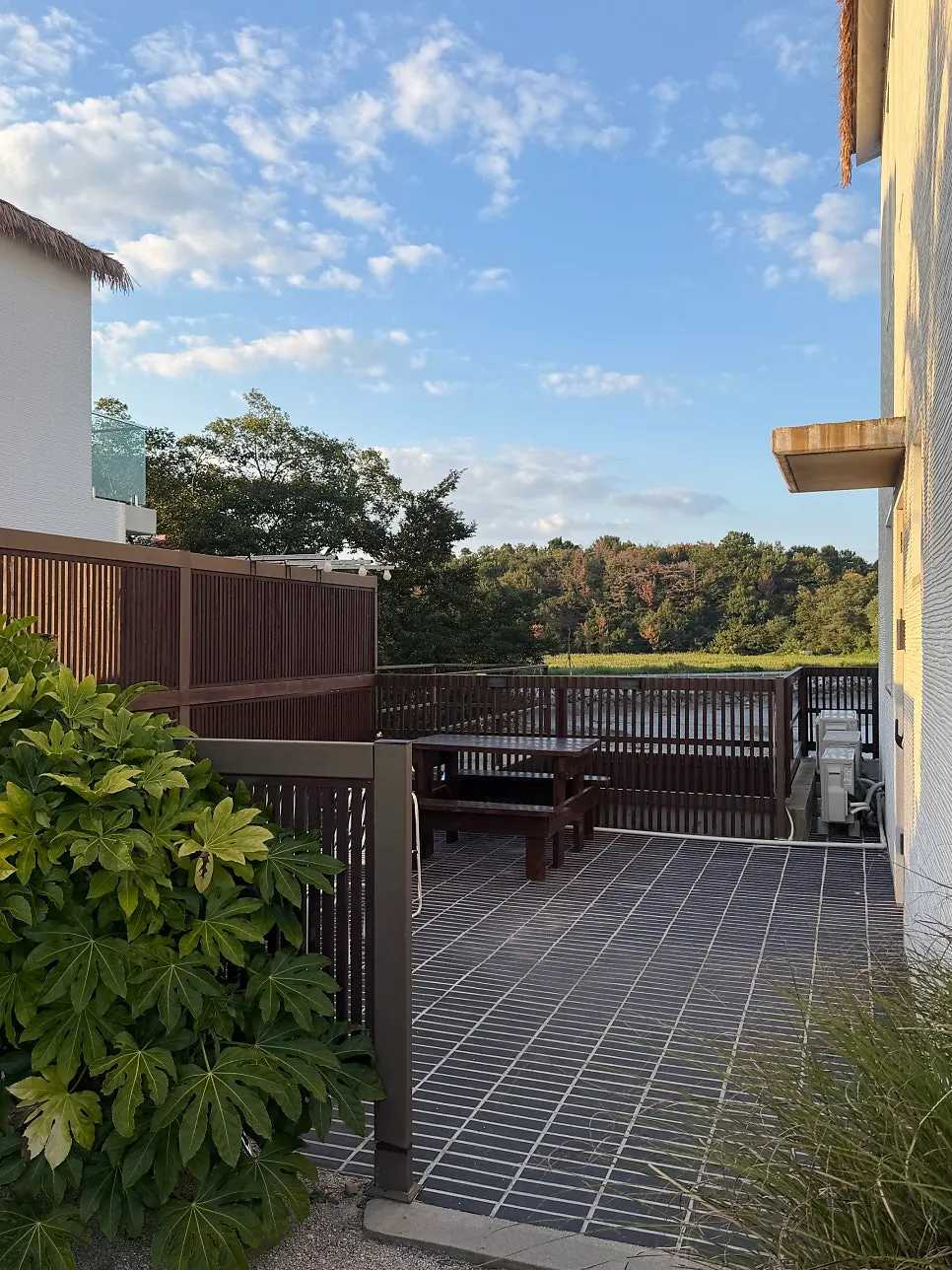 아룬코스트풀빌라 오션뷰 수영장 세로 사진