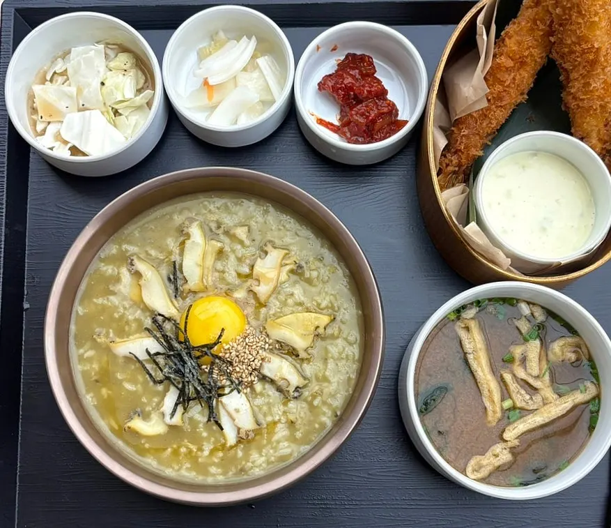 Shiitake abalone porridge topped with Wando-sourced abalone