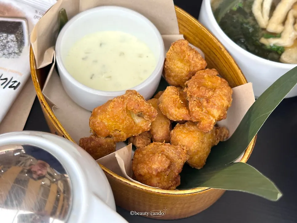 Golden, crispy karaage from Haehwagaban