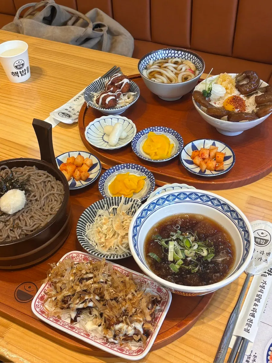 Main image of the shrimp soy sauce rice bowl set at Hekbap Kkachisan Branch