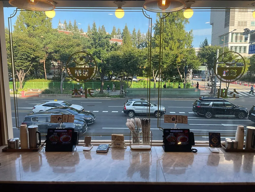 Table layout inside the 2nd-floor restaurant