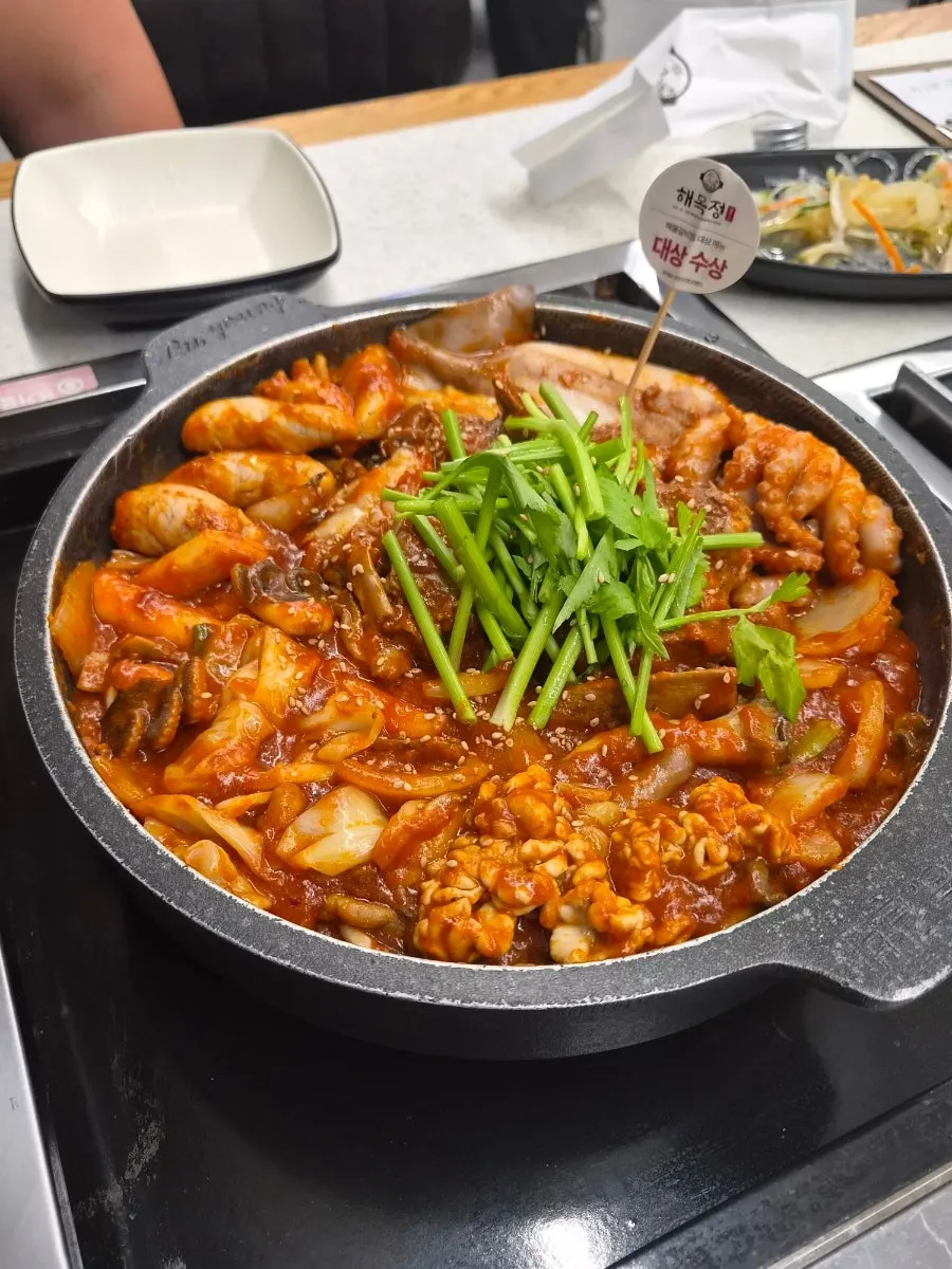 Seafood-rib stew for two table setting
