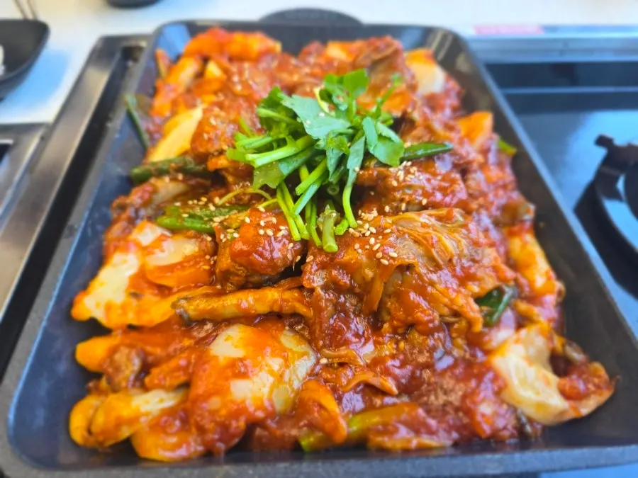 고기와 양념 조합이 기억에 남은 갈비찜