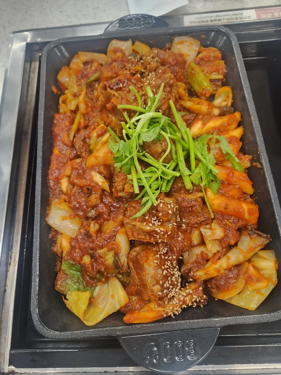 해목정 부평점 매콤돼지갈비찜 한 상