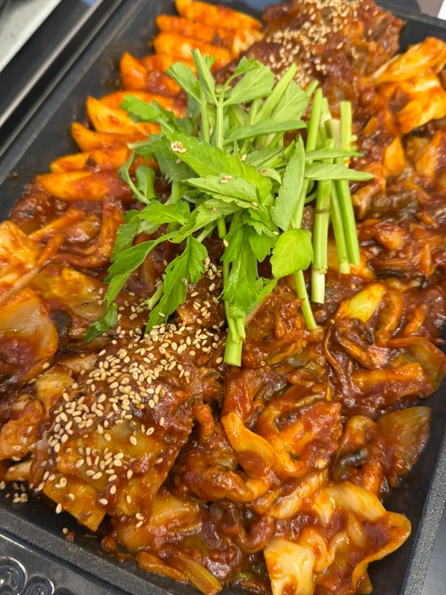 해목정 매콤돼지갈비찜 한 상