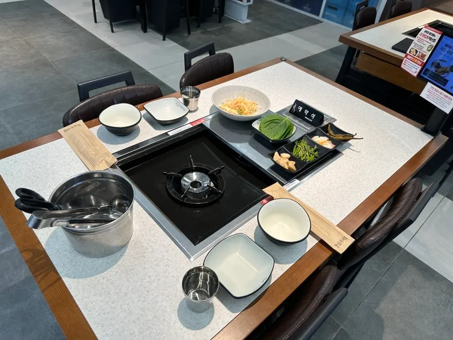 Table pre-set thanks to a Naver Reservation