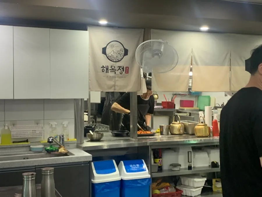 해목정 연수본점 넓은 대기 공간
