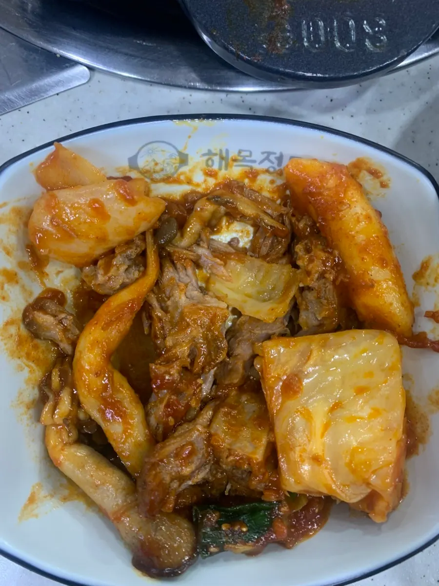 부드럽게 찢어지는 해목정 돼지갈비