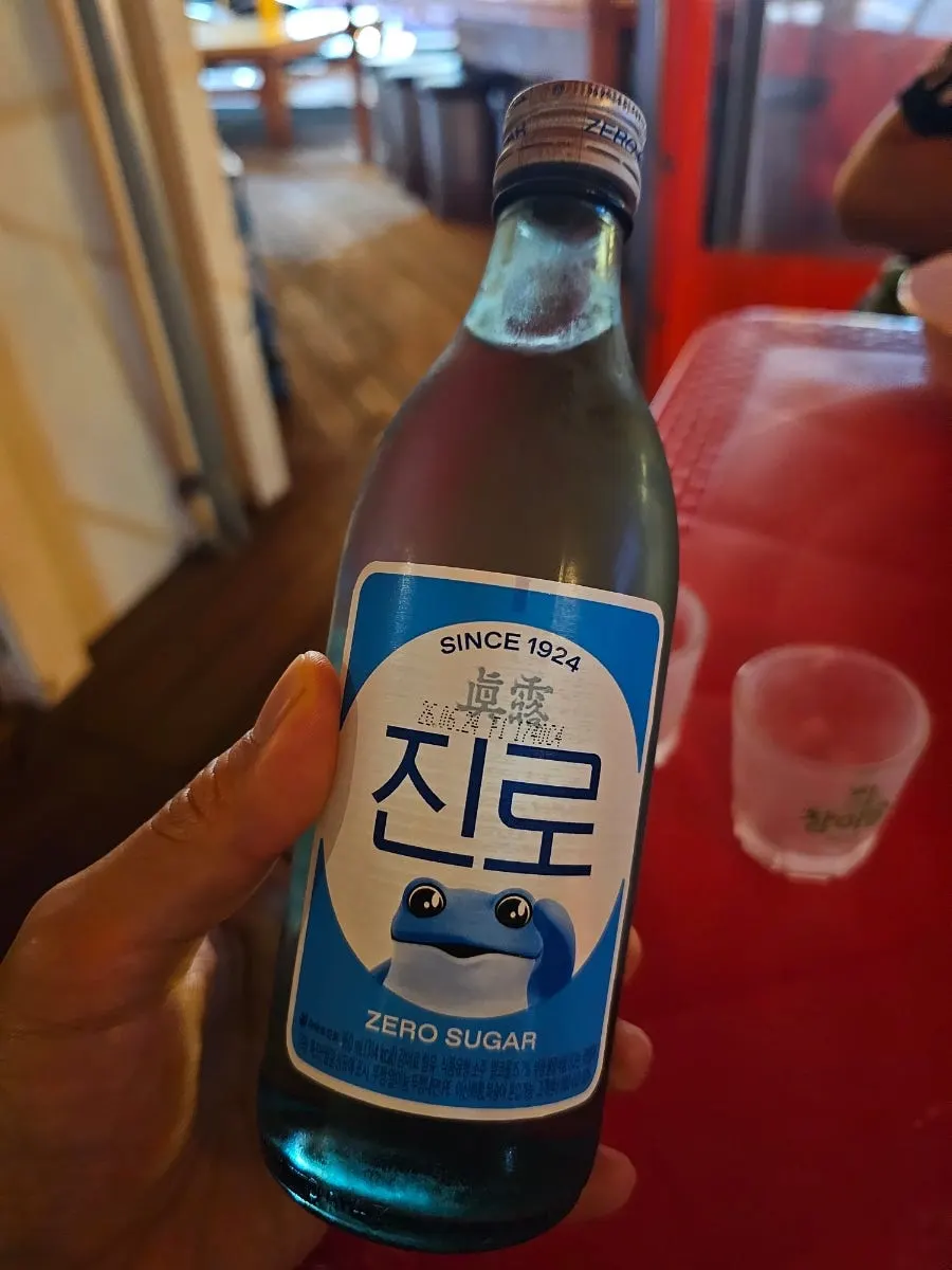 걸쭉한 마 요구르트 한 잔