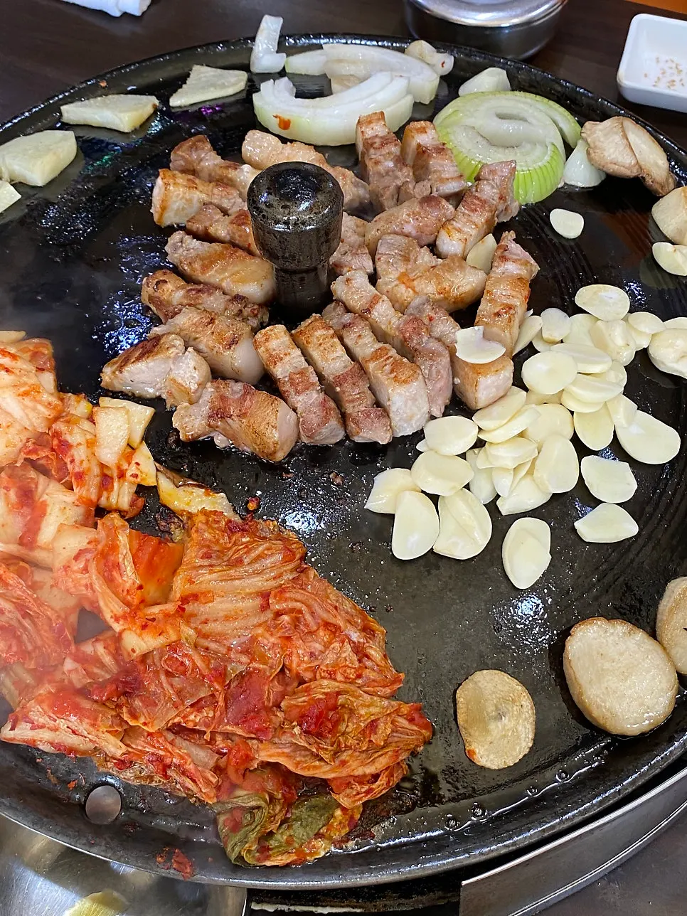 Fresh pork belly table setting at Haengdang Market