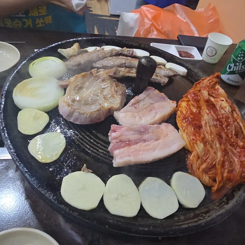 Pork belly, pork neck, pork skirt meat, potatoes, and onions