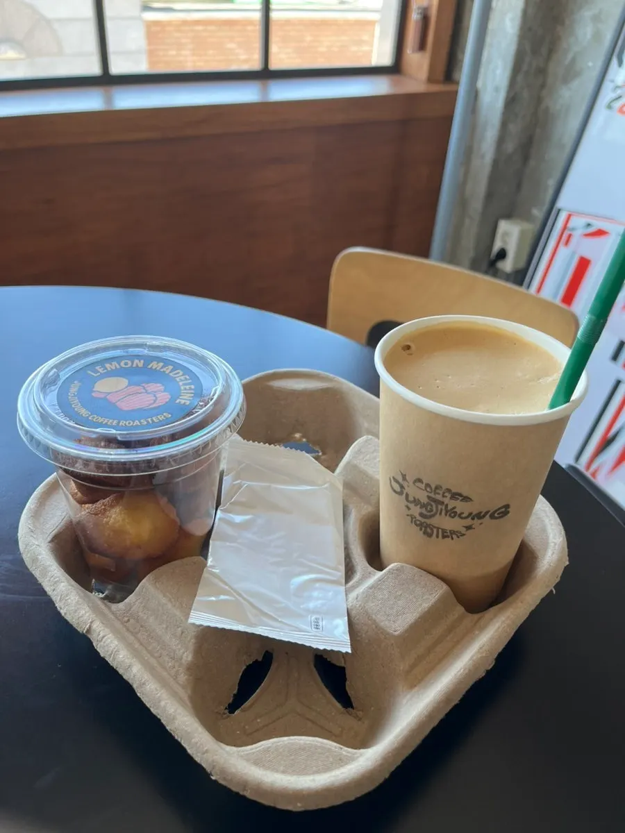 정지영커피로스터즈 행궁본점 방문 마무리 컷