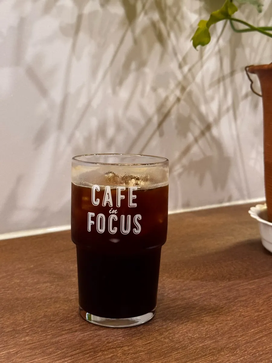 カフェインフォーカスのアイスアメリカーノ
