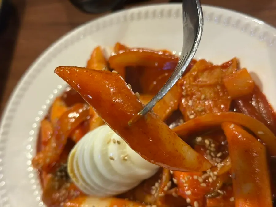 Chewy rice tteokbokki well coated in sauce