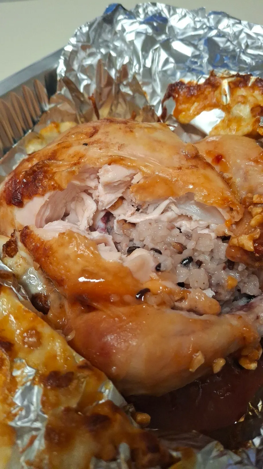 통닭 아래 깔린 한방 찹쌀밥
