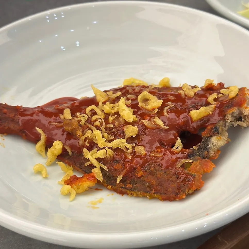 Standard banchan served neatly in dishes