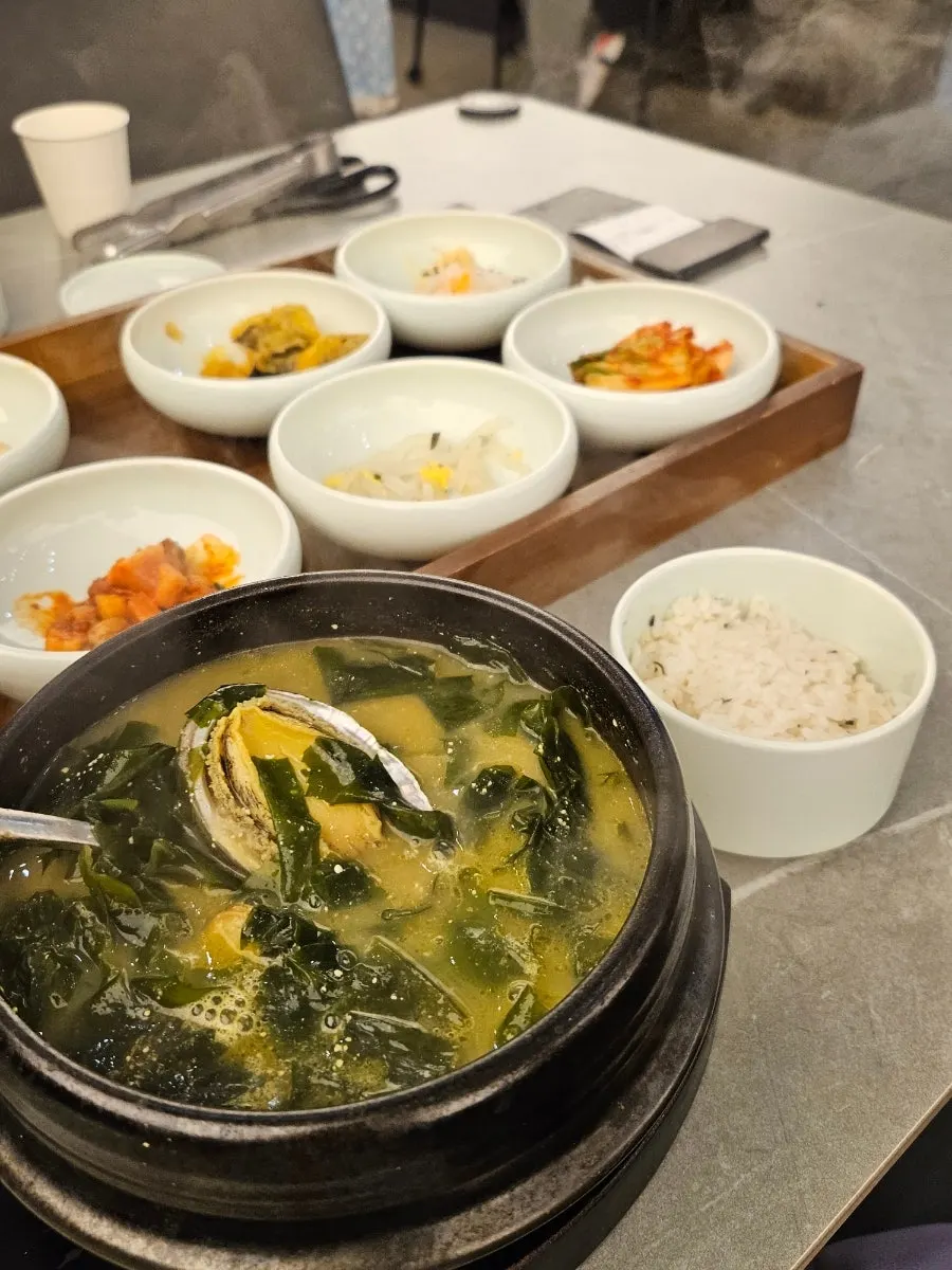 꼬들꼬들한 톳밥 한 공기